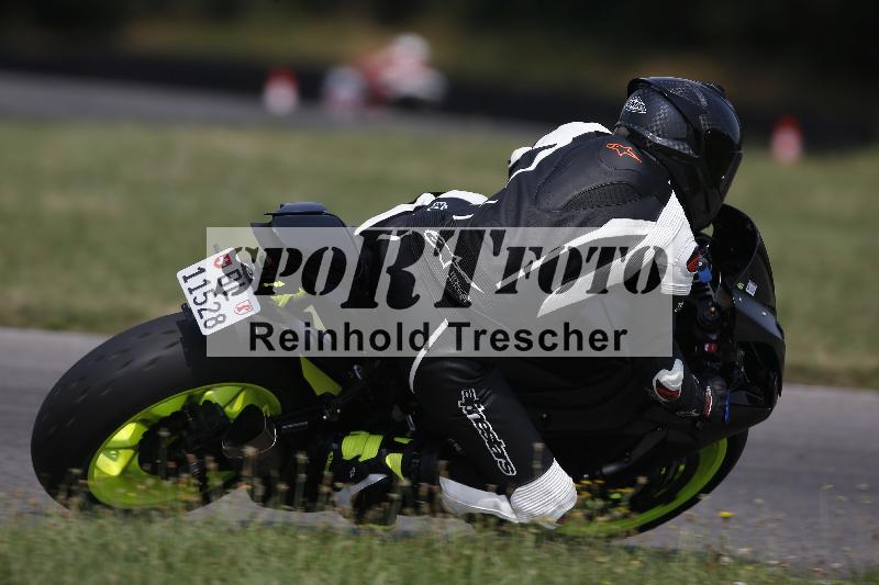 Archiv-2023/39 10.07.2023 Plüss Moto Sport ADR/Freies Fahren/backside